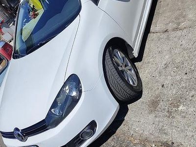 Usata VW Golf VI 105 CV (77 kW) 2010 Bianco Utilitaria