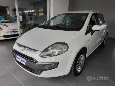 Usata Fiat Punto Evo 75 CV (55 kW) 2011 Bianco Utilitaria