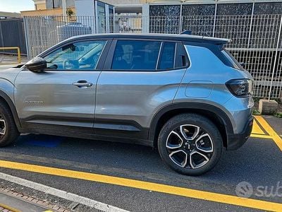 Usata Jeep Avenger 101 CV (74 kW) 2023 Grigio SUV