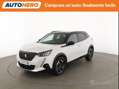 Usata Peugeot 2008 GT-line 131 CV (96 kW) 2020 Bianco SUV