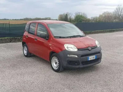 Usata Fiat Panda Pop 69 CV (50 kW) 2015 Rosso Utilitaria