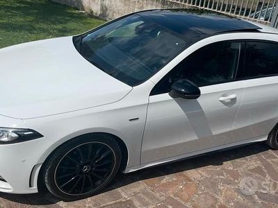Usata Mercedes A180 AMG 116 CV (85 kW) 2021 Bianco Berlina