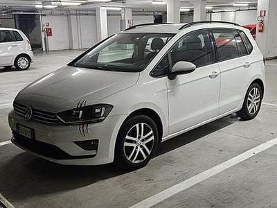 Usata VW Golf Sportsvan 110 CV (80 kW) 2015 Bianco Monovolume