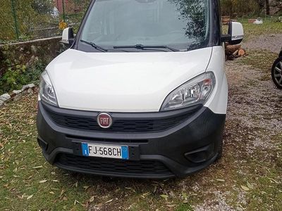 Usata Fiat Doblò 105 CV (77 kW) 2017 Bianco Monovolume
