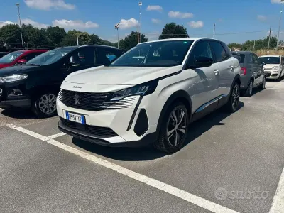 Usata Peugeot 3008 Allure 131 CV (96 kW) 2022 Bianco SUV