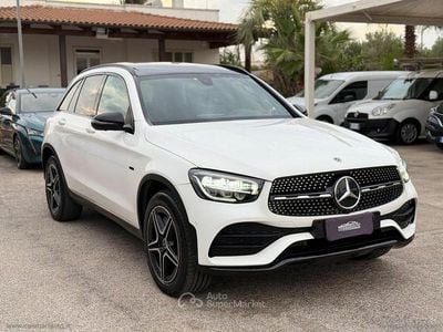 Bianco Usata 2021 Mercedes GLC300e Premium SUV | 33.900 € (Buon prezzo)