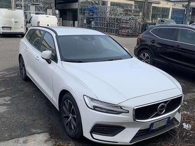 Usata Volvo V60 Business Edition 163 CV (119 kW) 2020 Station wagon