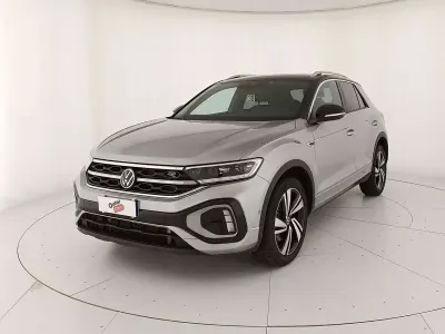 Usata VW T-Roc R-line 150 CV (110 kW) 2023 Pyrit silver metallizzato nero SUV