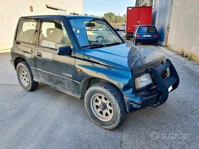 Usata Suzuki Vitara 96 CV (70 kW) 1996 Verde Station wagon