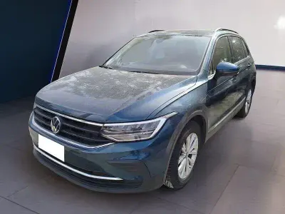 Usata VW Tiguan Life 150 CV (110 kW) 2023 Blu/azzurro SUV