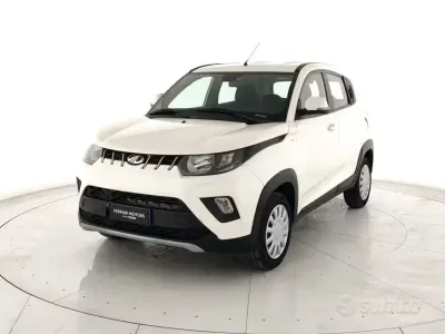 Usata Mahindra KUV100 87 CV (63 kW) 2025 Bianco SUV