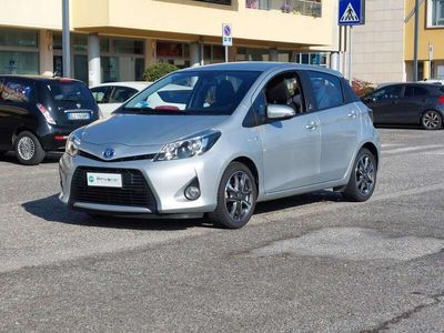 usata Toyota Yaris Hybrid 