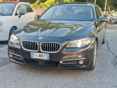 Usata BMW 520 Comfort Edition 190 CV (139 kW) 2015 Grigio Station wagon