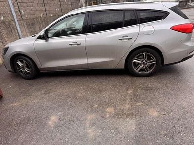 Usata Ford Focus Business Edition 120 CV (88 kW) 2021 Grigio Station wagon