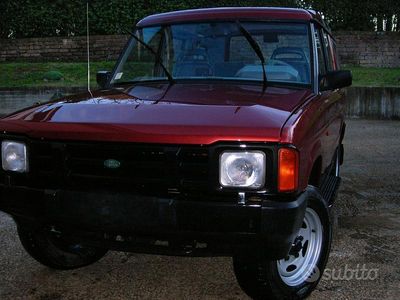 Usata Land Rover Discovery 113 CV (83 kW) 1989 Rosso SUV