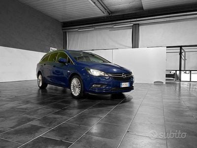 Usata Opel Astra Innovation 136 CV (100 kW) 2018 Blu Station wagon