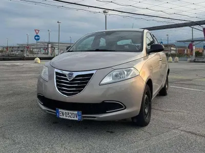 Usata Lancia Ypsilon