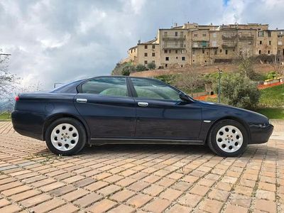 Usata Alfa Romeo 166 136 CV (100 kW) 2000 Blu Berlina