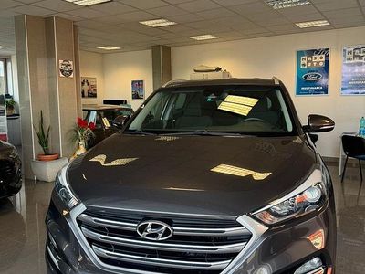 Usata Hyundai Tucson Xpossible 116 CV (85 kW) 2016 Grigio SUV
