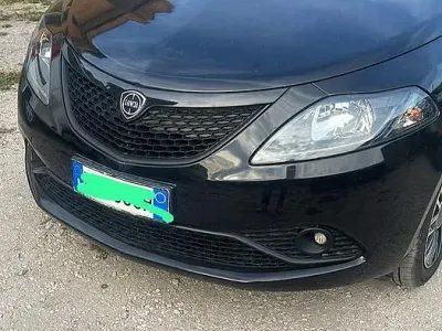 Usata Lancia Ypsilon