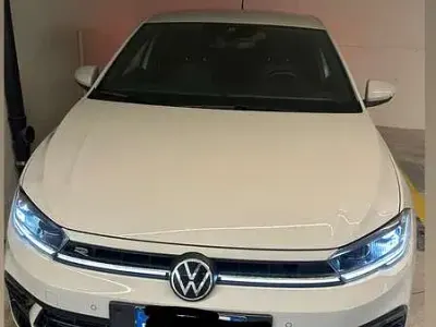 Usata VW Polo R-line 95 CV (69 kW) 2024 Grigio Utilitaria