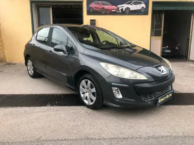 Usata Peugeot 308 112 CV (82 kW) 2011 Grigio Berlina