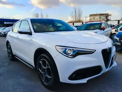 Usata Alfa Romeo Stelvio Sprint 190 CV (139 kW) 2022 Bianco SUV
