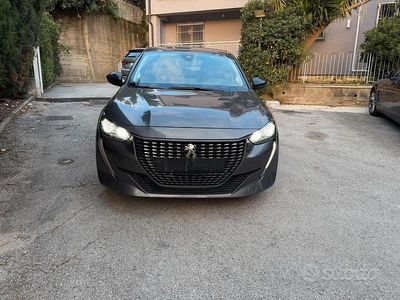 Usata Peugeot 208 S 101 CV (74 kW) 2022 Grigio Utilitaria