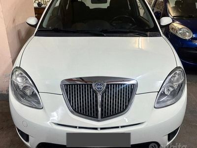 usata Lancia Ypsilon 1.2 Argento UNIPRO