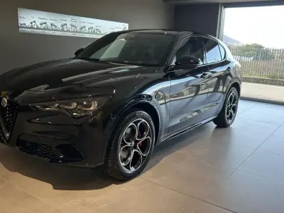 Nuova Alfa Romeo Stelvio Veloce 210 CV (154 kW) 2026 Nero SUV