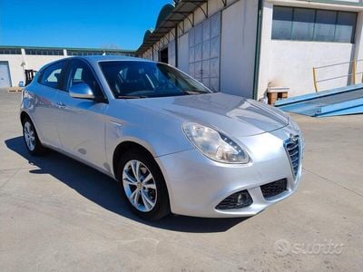 Usata Alfa Romeo Giulietta Distinctive 105 CV (77 kW) 2012 Grigio Utilitaria