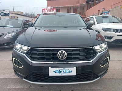 Usata VW T-Roc Style 149 CV (109 kW) 2019 Nero SUV