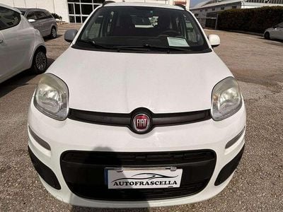 Usata Fiat Panda Lounge 69 CV (50 kW) 2013 Bianco Utilitaria