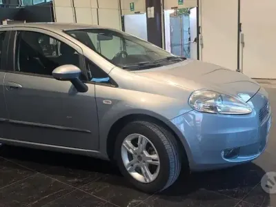 Usata Fiat Grande Punto 65 CV (47 kW) 2009 Grigio Utilitaria