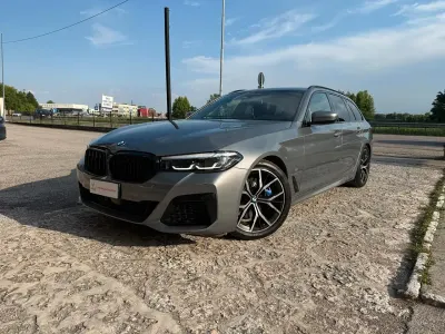Usata BMW 520 M Sport 190 CV (139 kW) 2022 Grigio Station wagon