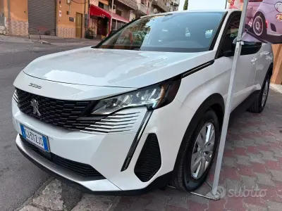 Usata Peugeot 3008 Active 131 CV (96 kW) 2022 Bianco SUV