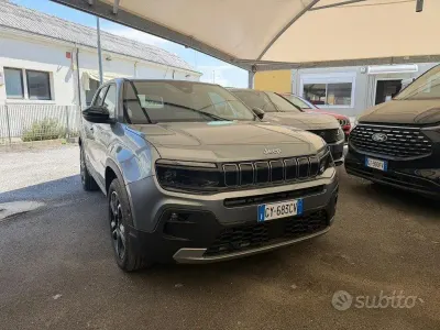 Usata Jeep Avenger Summit 101 CV (74 kW) 2025 Grigio SUV