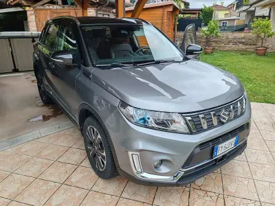 Second-hand Suzuki Vitara 111 CP (81 kW) 2019 Gri SUV
