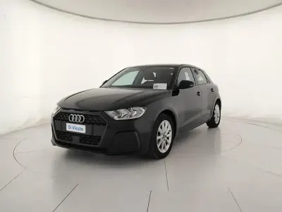Käytetty Audi A1 Business 110 HP (80 kW) 2024 Musta Katumaasturi