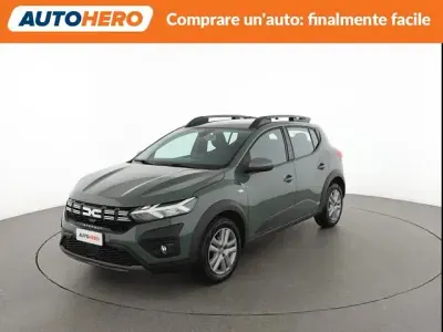 Usata Dacia Sandero Expression 91 CV (66 kW) 2023 Verde Utilitaria