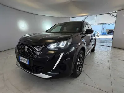Usata Peugeot 2008 Allure 131 CV (96 kW) 2023 Nero SUV