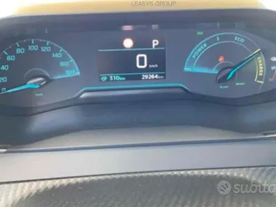 Usata Peugeot 208 Allure 56 kW (77 CV) 2023 Bianco Utilitaria