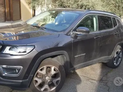 Usata Jeep Compass Limited 140 CV (102 kW) 2018 Grigio SUV