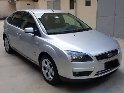 Usata Ford Focus 110 CV (80 kW) 2007 Grigio Berlina