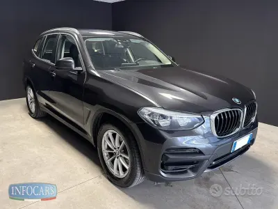 Usata BMW X3 Advantage 190 CV (139 kW) 2021 Mineral grey metallizzato SUV