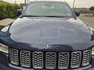 Usata Jeep Grand Cherokee Overland 250 CV (183 kW) 2020 Blu/azzurro SUV