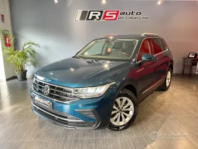 Usata VW Tiguan Life 150 CV (110 kW) 2021 Blu SUV