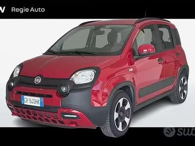 Usado Fiat Panda Cross Cross 70 HP (51 kW) 2024 Vermelho Citadino