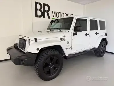 Usata Jeep Wrangler Unlimited Sahara 200 CV (147 kW) 2011 Bianco SUV