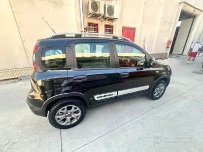 Usata Fiat Panda Cross Cross 80 CV (58 kW) 2015 Nero Utilitaria